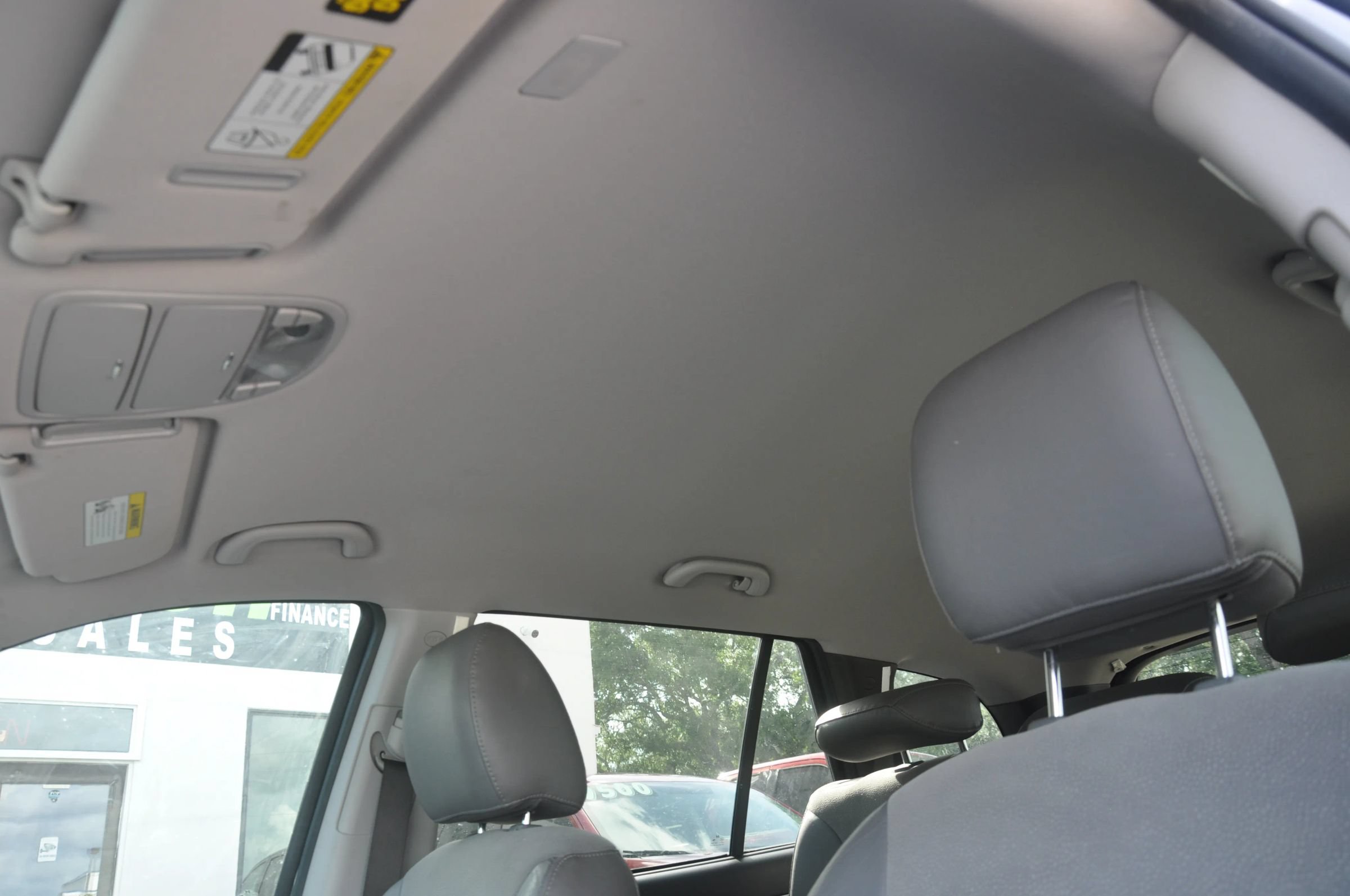 Used 2011 Hyundai Santa Fe SE FWD image 15