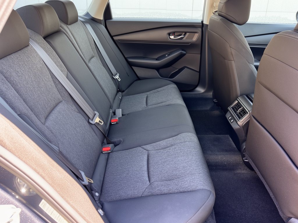 Used 2025 Honda Accord SE image 29