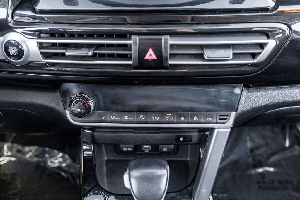 Used 2021 Kia Seltos EX image 29