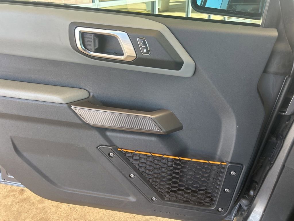 Used 2021 Ford Bronco Badlands image 8