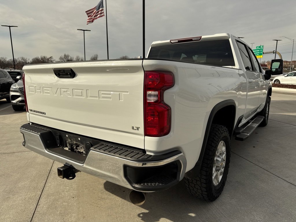 Used 2025 Chevrolet Silverado 2500 LT image 4