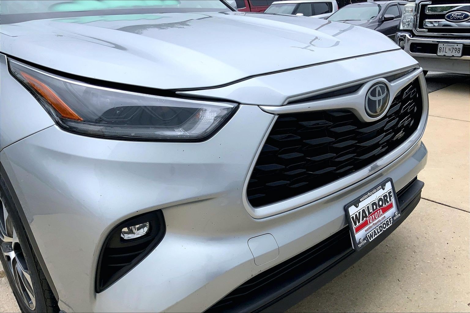 Used 2021 Toyota Highlander XLE FWD image 36
