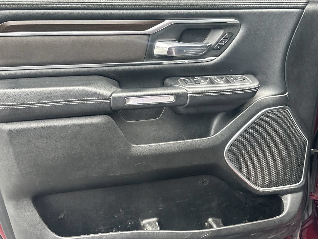 Used 2022 RAM 1500 Laramie AWD/4WD image 10