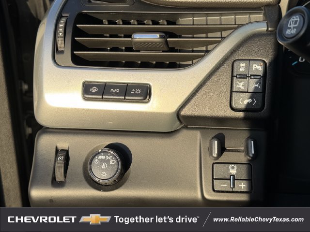 Used 2020 Chevrolet Tahoe Premier w/ Premier Plus Edition RWD image 24