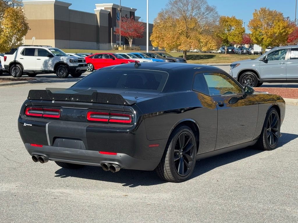 Used 2019 Dodge Challenger R/T Scat Pack w/ Stars & Stripes Edition image 22