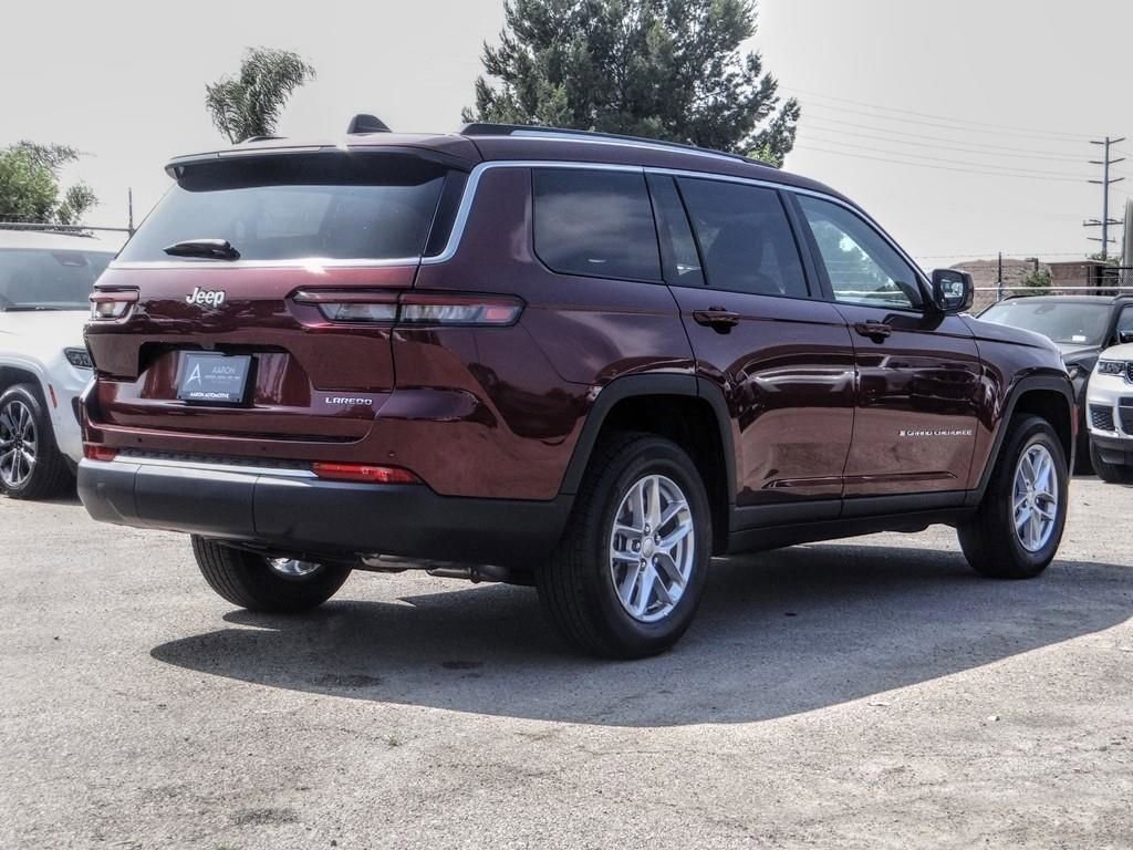 New 2023 Jeep Grand Cherokee L Laredo w/ Trailer Tow Group (B) image 2