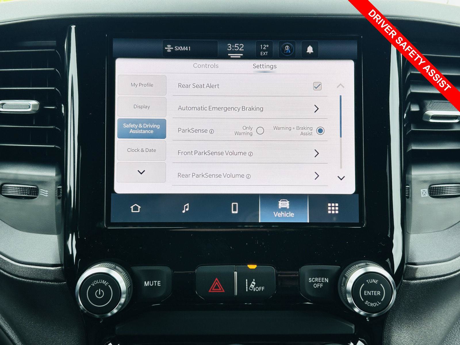 New 2027 RAM 1500 Express AWD/4WD image 6