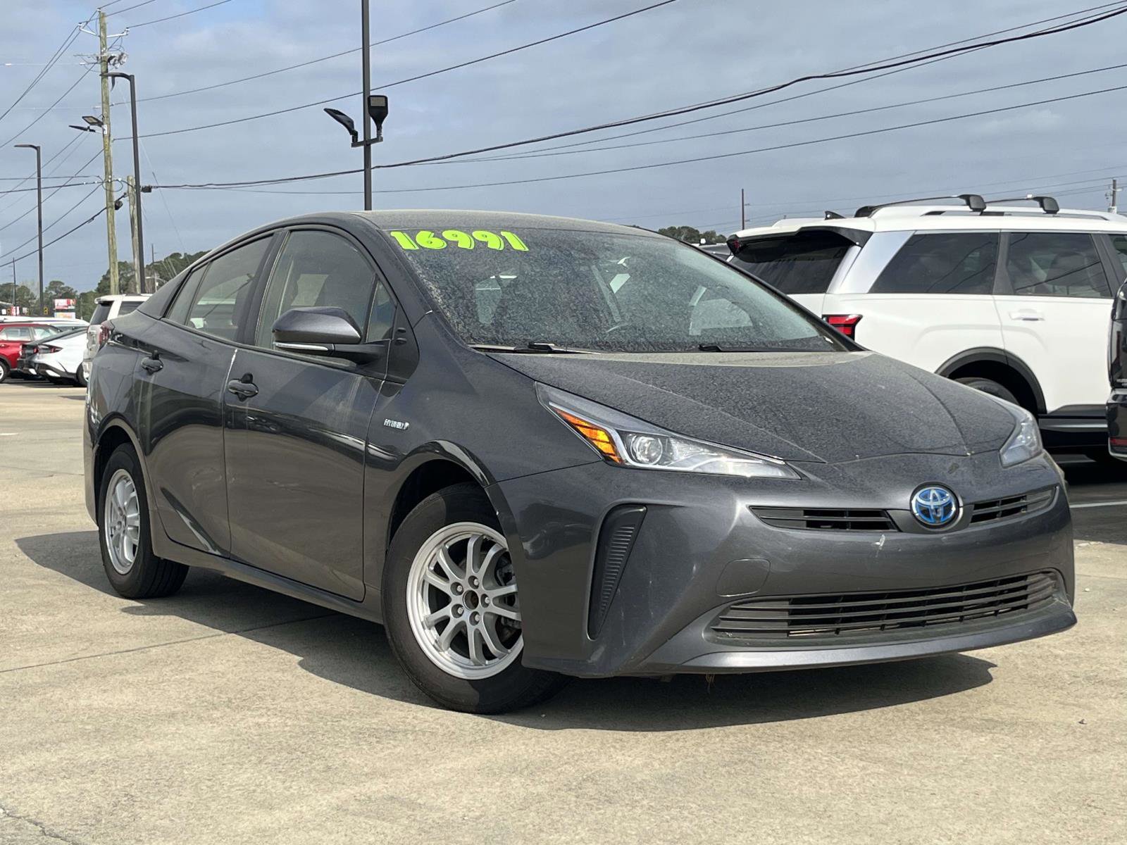 Used 2020 Toyota Prius L Eco FWD image 1