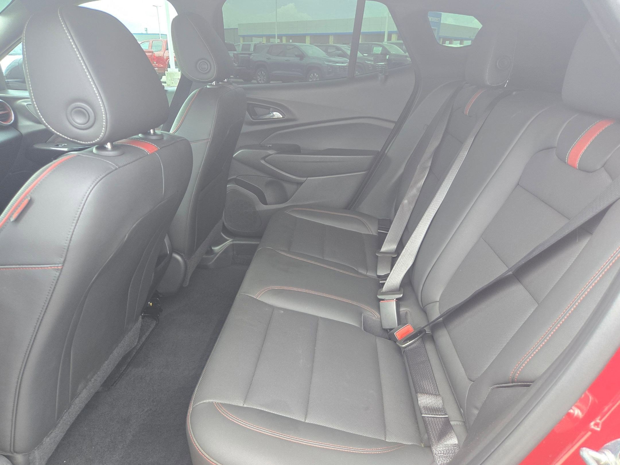 Used 2024 Chevrolet Trax RS w/ Sunroof Package FWD image 13