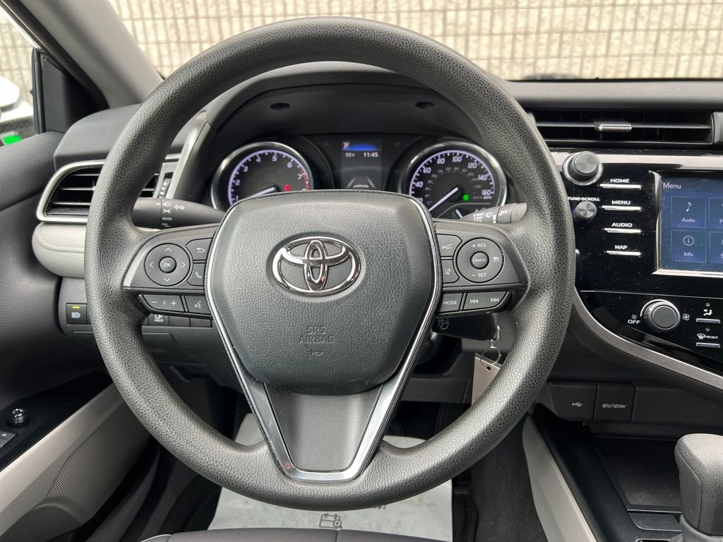 Used 2020 Toyota Camry LE image 32