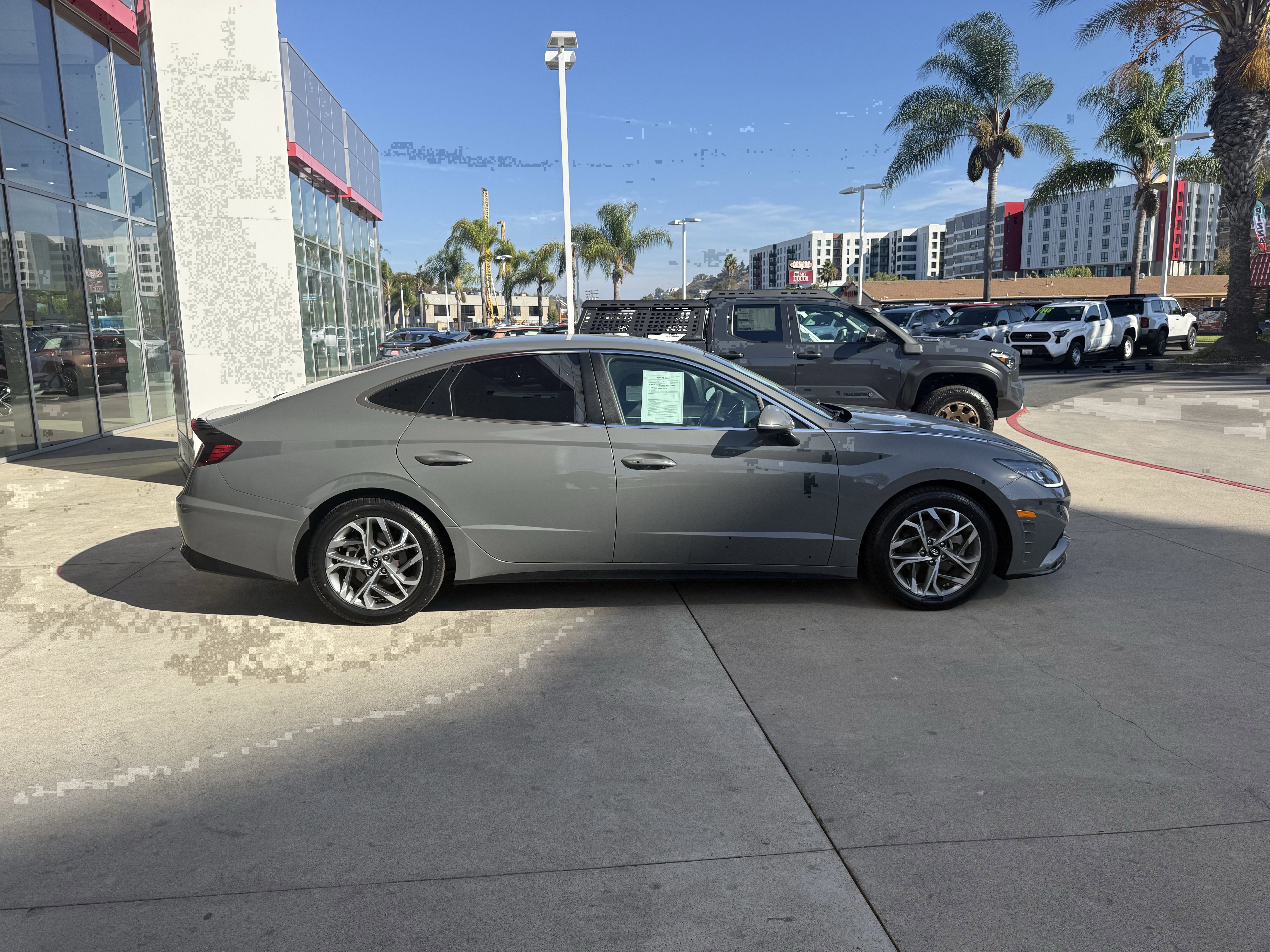 Used 2022 Hyundai Sonata SEL image 4