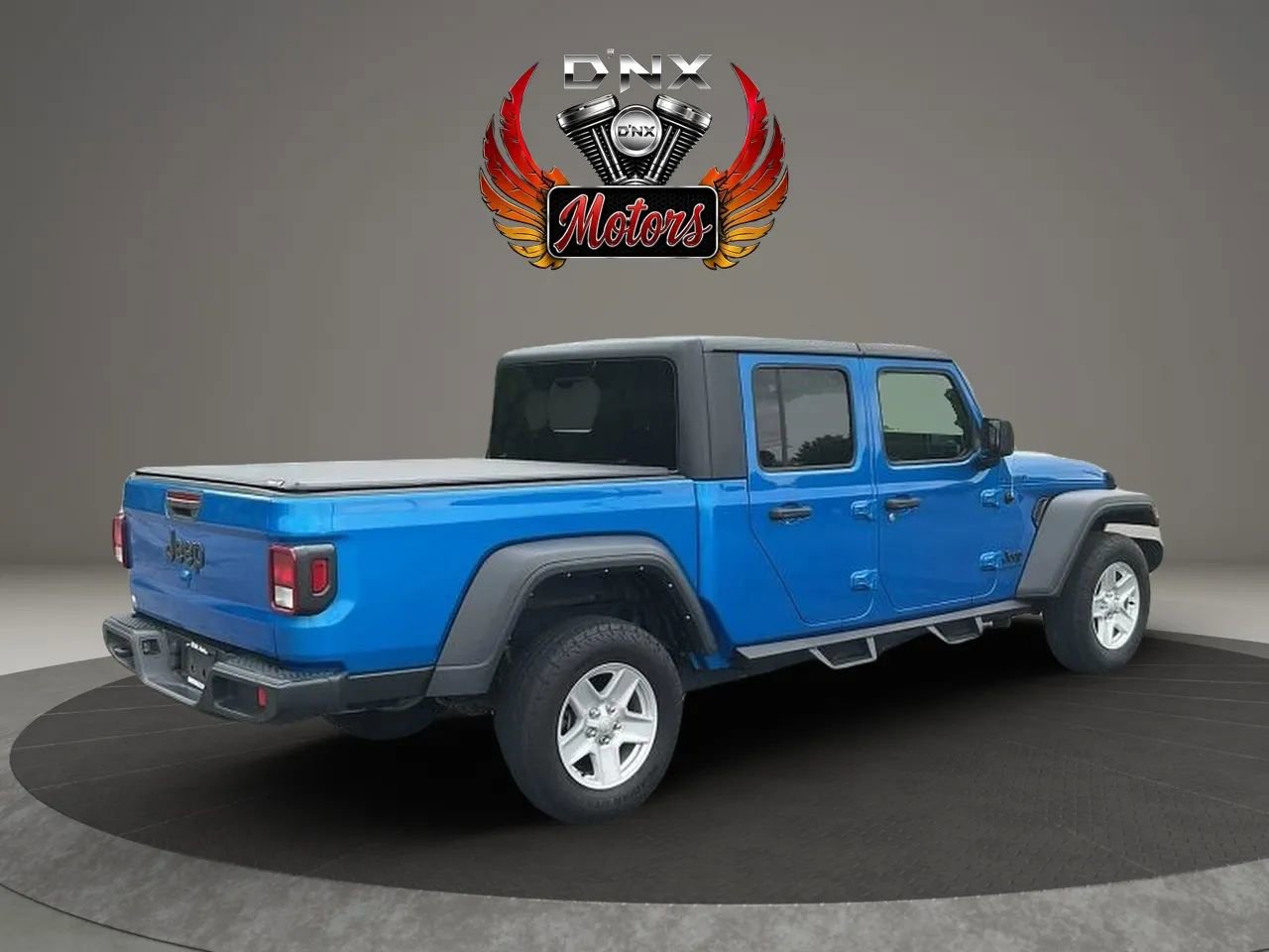 Used 2023 Jeep Gladiator Sport AWD/4WD image 5