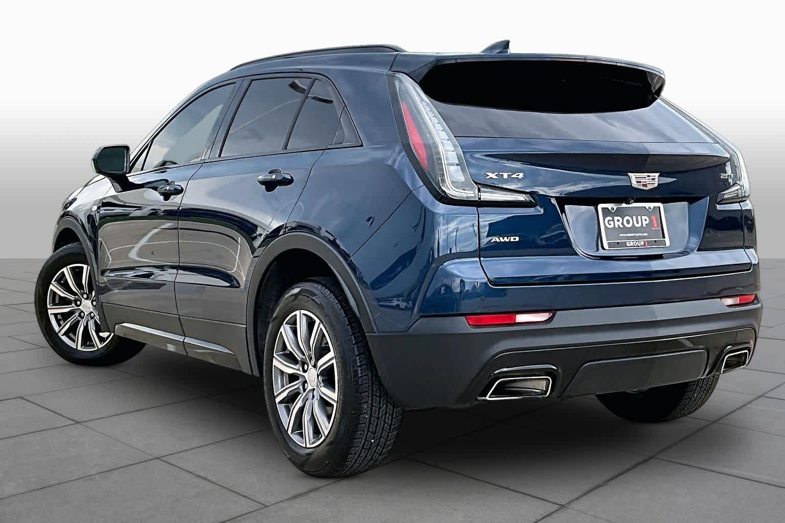 Used 2019 Cadillac XT4 Sport w/ Cold Weather Package AWD/4WD image 12