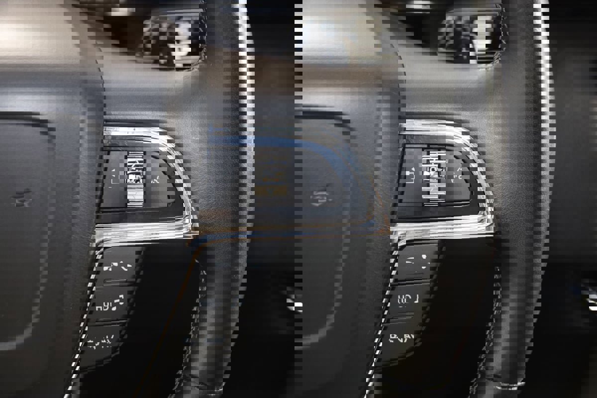 Used 2020 Lincoln Navigator L Reserve w/ Equipment Group 208A Reserve image 40