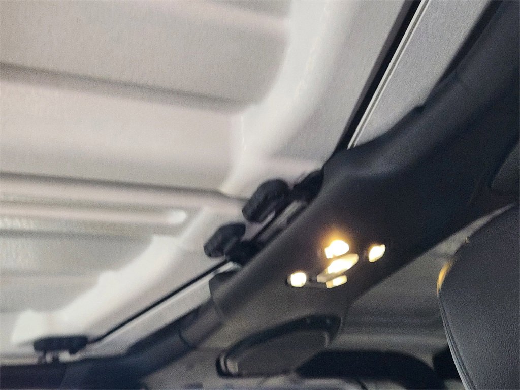 Used 2022 Jeep Gladiator Overland image 21