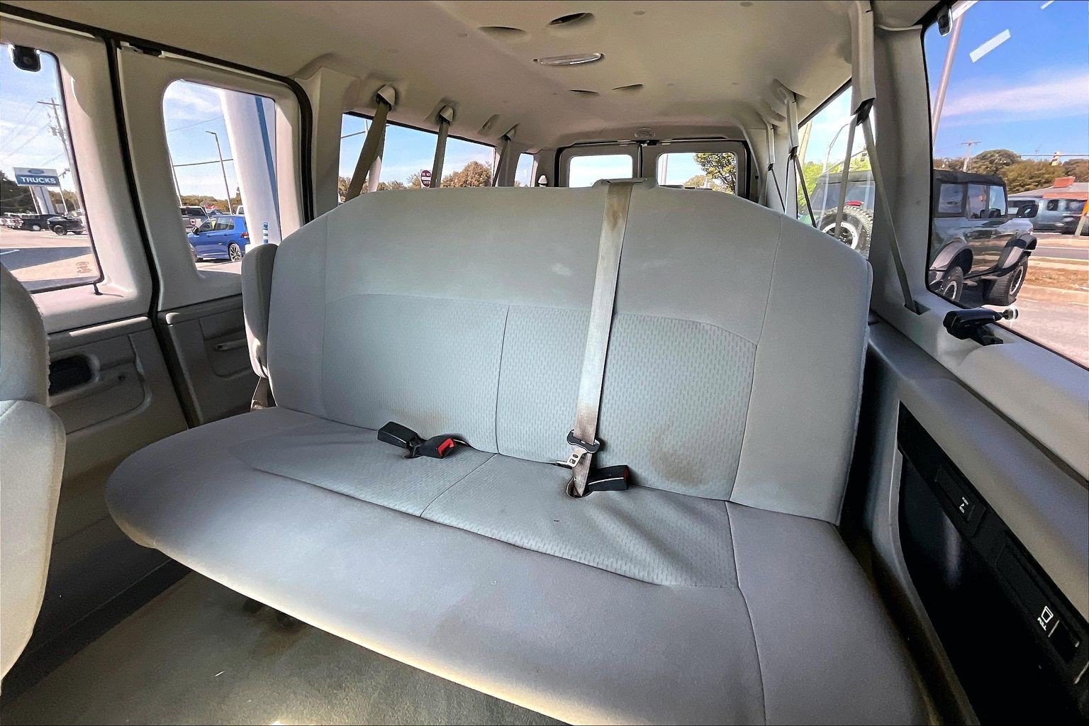 Used 2012 Ford E-350 and Econoline 350 XLT RWD image 25