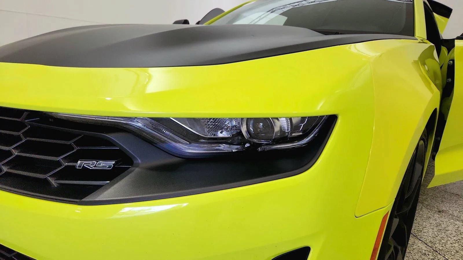 Used 2019 Chevrolet Camaro LT w/ 1LE Track Performance Package RWD image 32