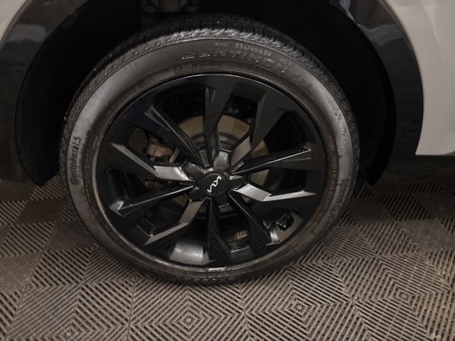 Certified 2023 Kia Sorento SX image 31