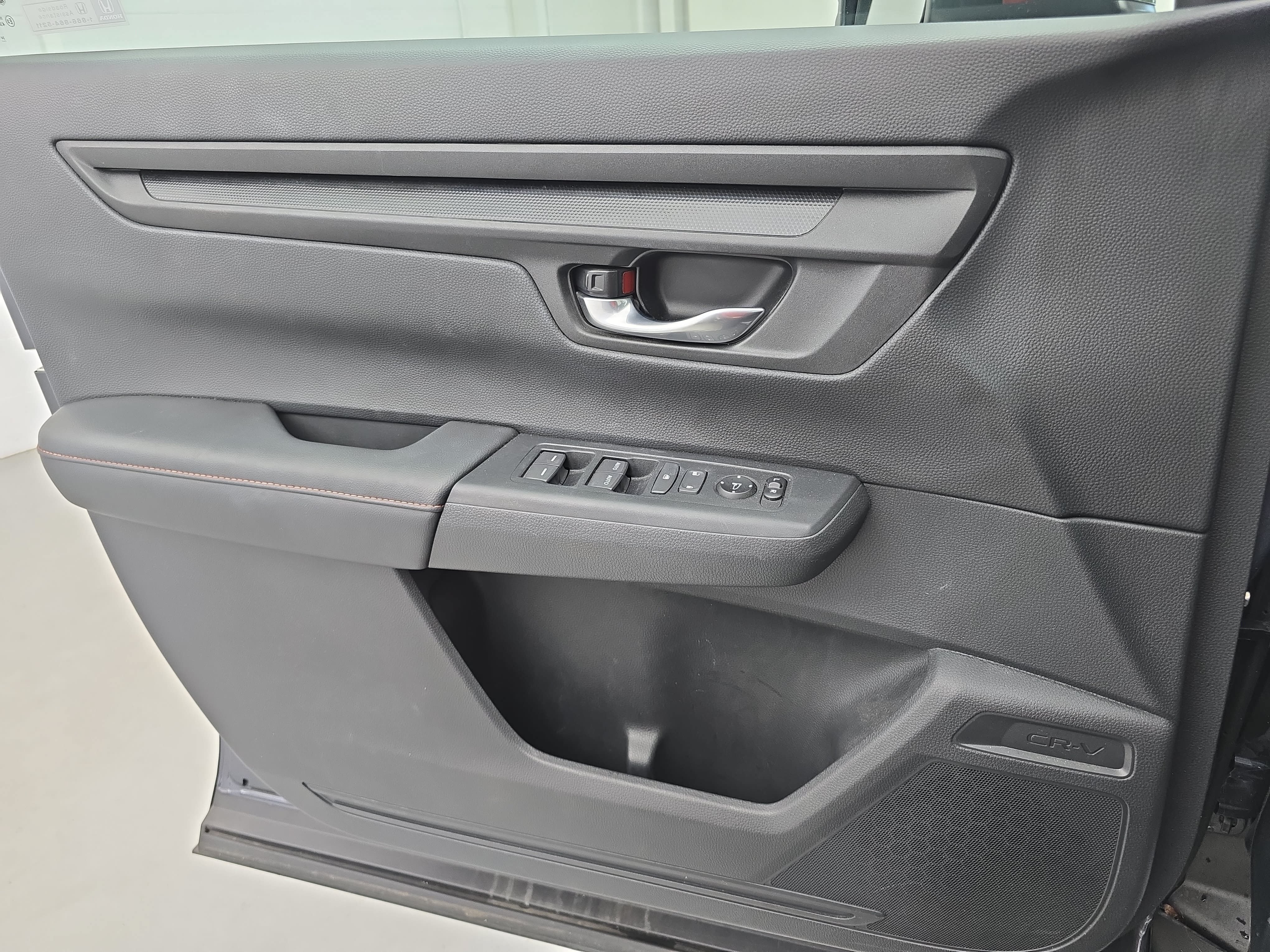 Used 2025 Honda CR-V Sport image 26