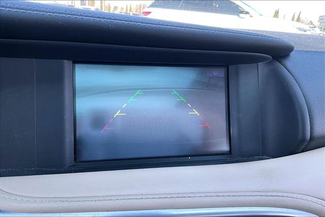 Used 2018 INFINITI QX30 Premium w/ Navigation Package image 21