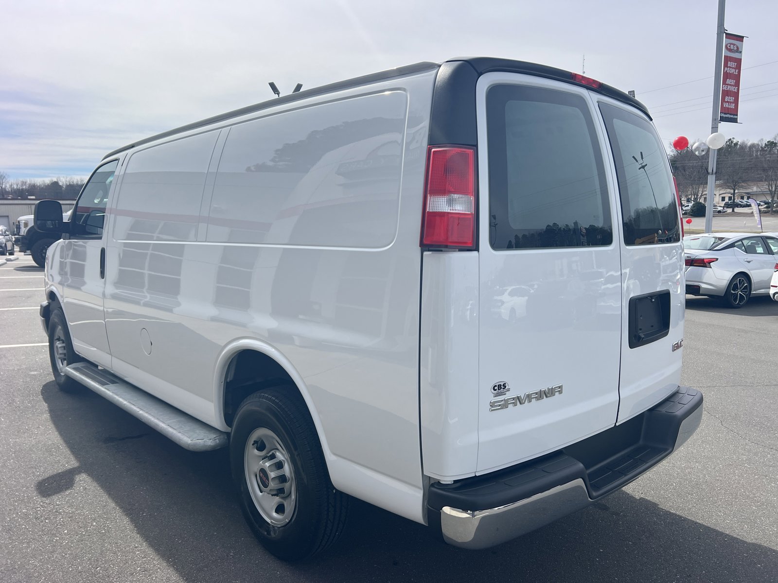 Used 2024 GMC Savana 2500 w/ Driver Convenience Package RWD image 6