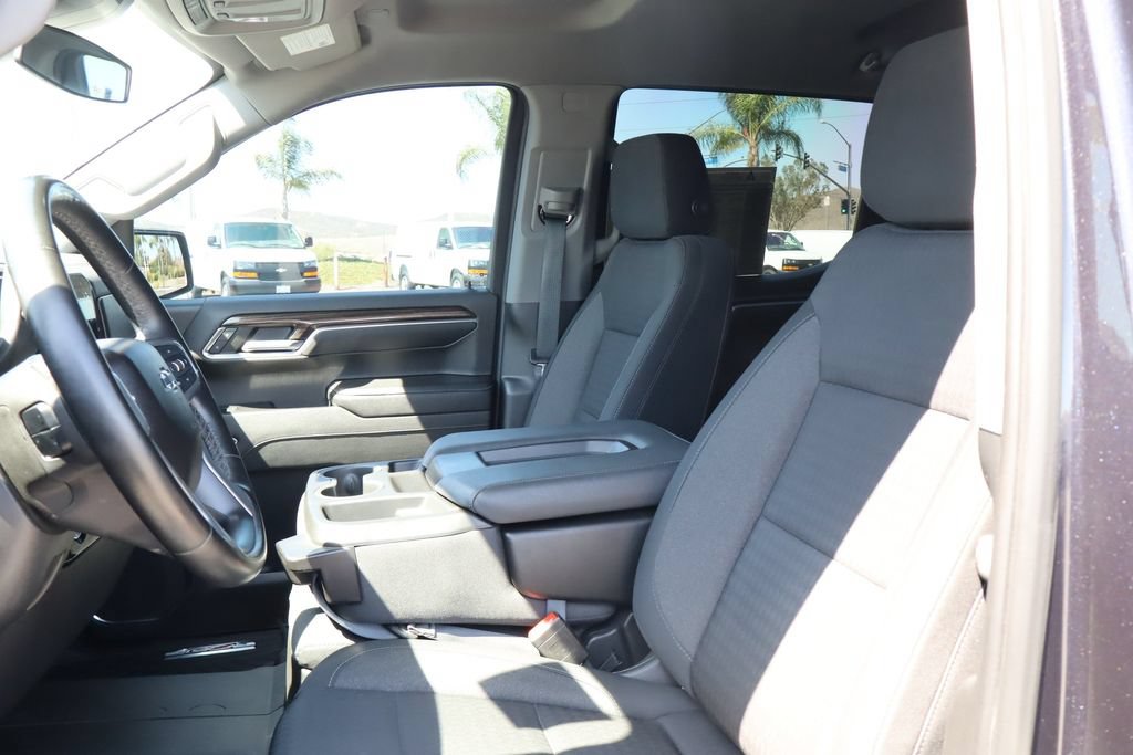 Used 2023 Chevrolet Silverado 1500 LT Trail Boss w/ LPO, Dark Essentials Package AWD/4WD image 18