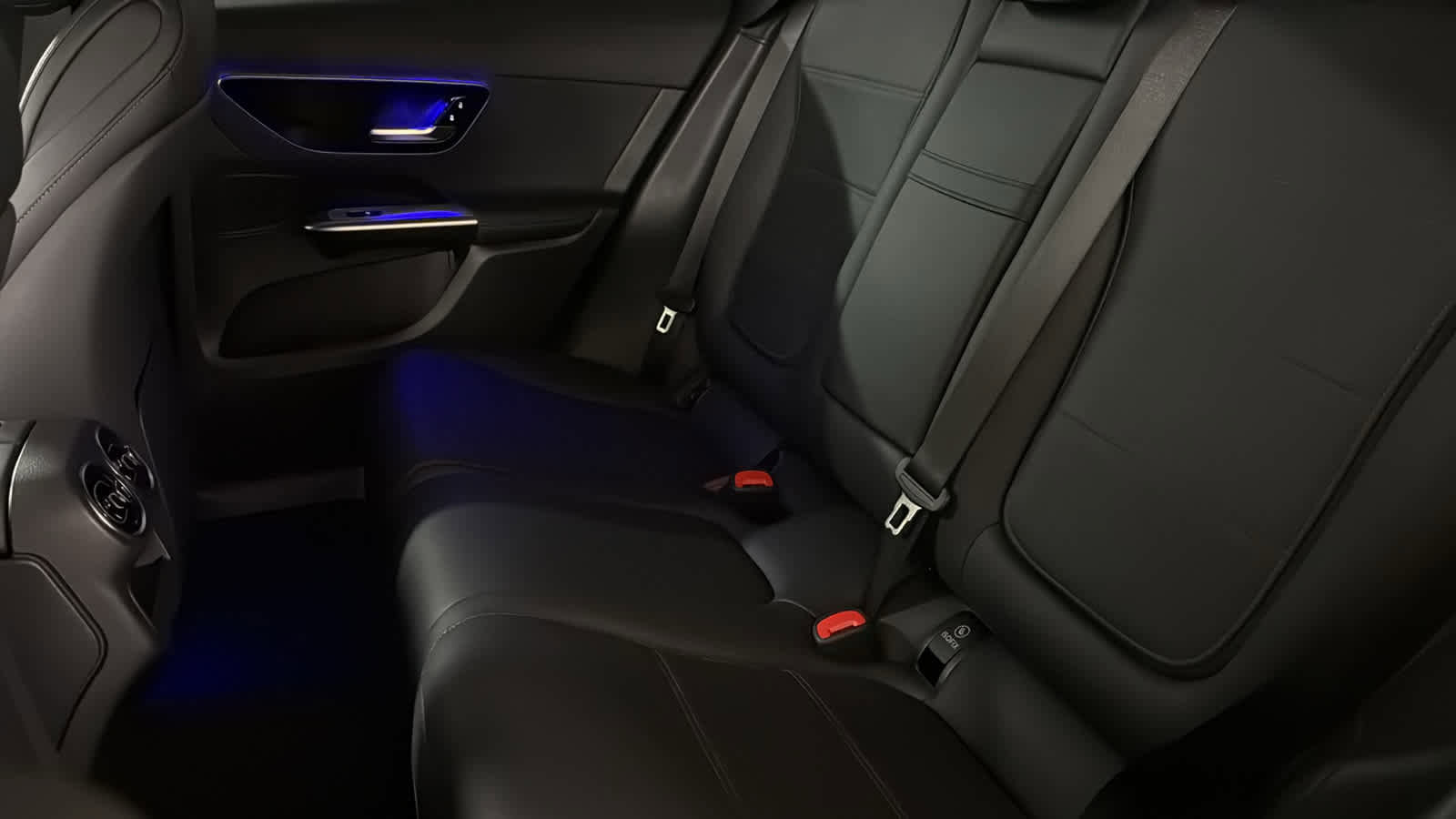 Certified 2025 Mercedes-Benz GLC 300 4MATIC image 29