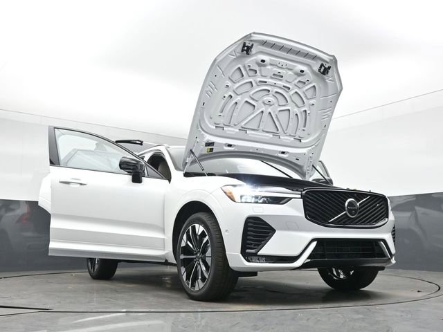 New 2026 Volvo XC60 B5 Plus w/ Protection Package Premier image 55