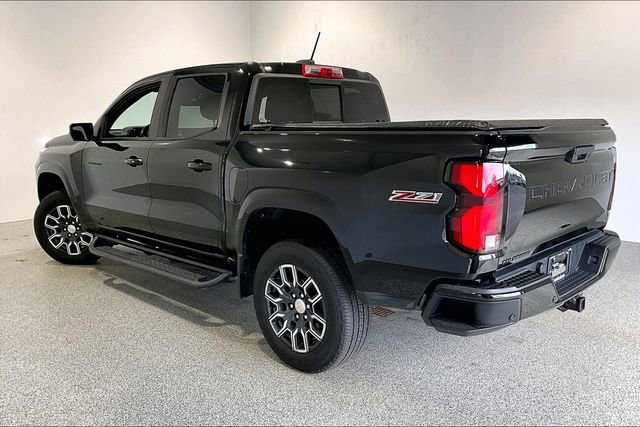 Used 2023 Chevrolet Colorado Z71 w/ Z71 Convenience Package 2 AWD/4WD image 4