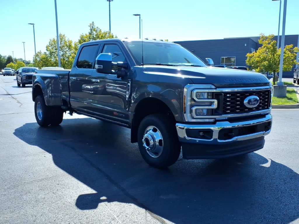 New 2026 Ford F350 Lariat w/ Lariat Ultimate Package AWD/4WD image 3