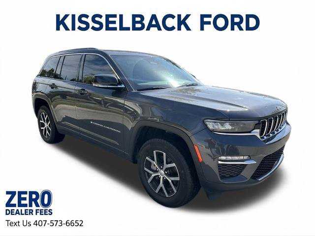 Used 2025 Jeep Grand Cherokee Limited RWD image 1