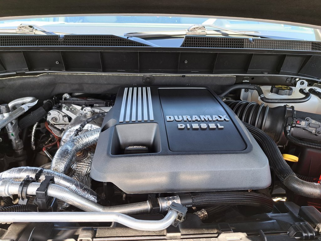 Used 2025 Chevrolet Silverado 1500 LTZ w/ LTZ Premium Package image 30