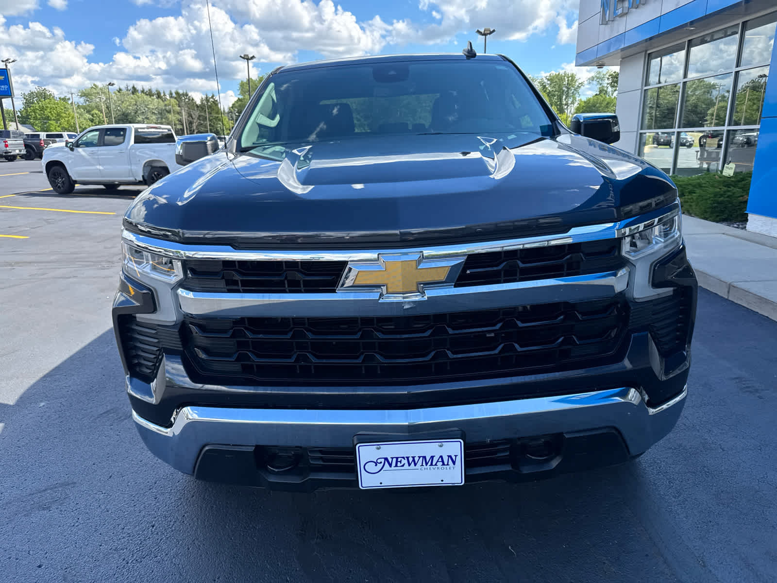 Certified 2024 Chevrolet Silverado 1500 LT AWD/4WD image 12