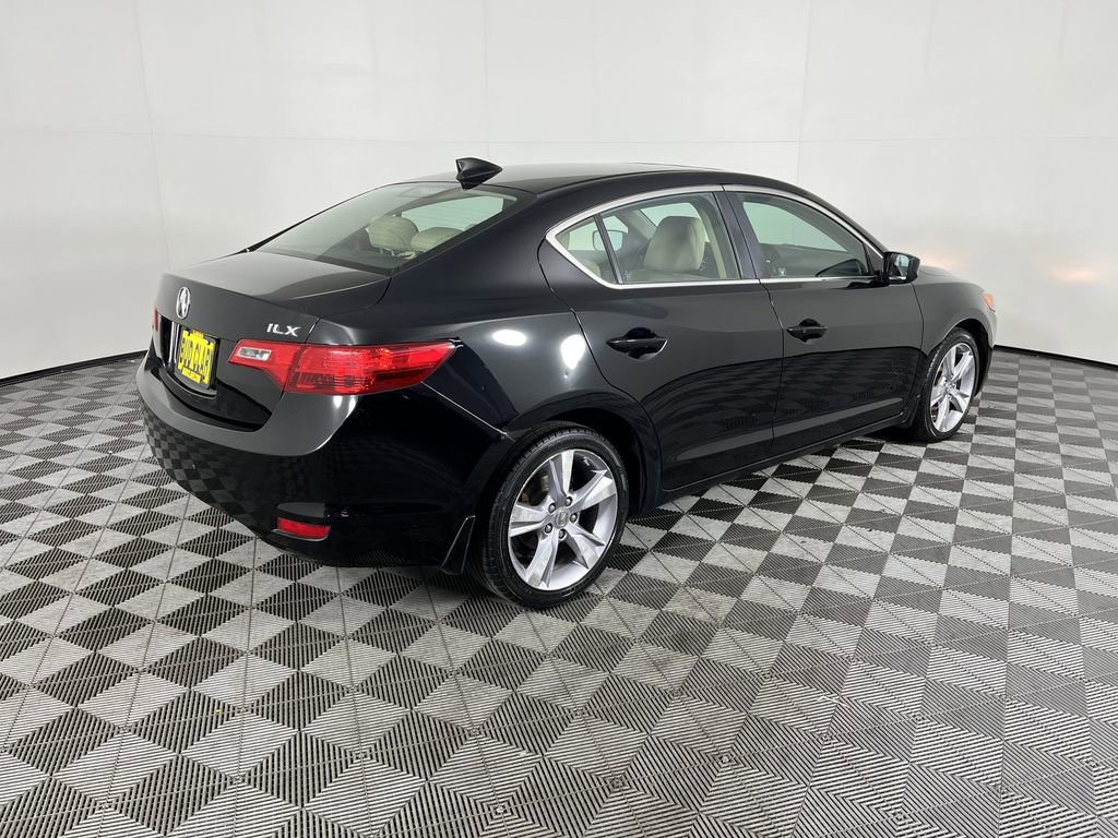 Used 2013 Acura ILX w/ Premium Package image 6