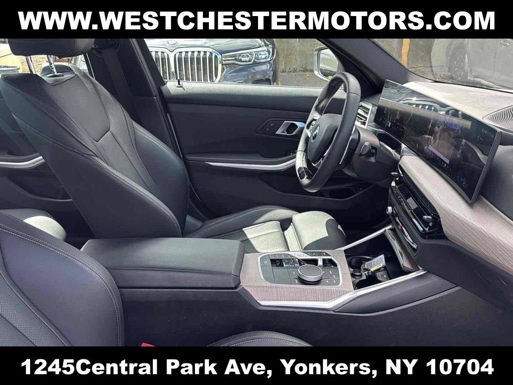Used 2025 BMW 330i xDrive Sedan AWD/4WD image 15