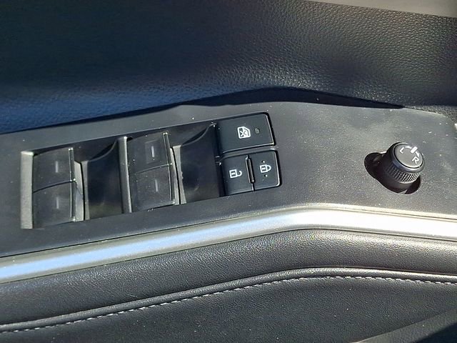 Used 2021 Toyota Highlander XSE AWD/4WD image 27