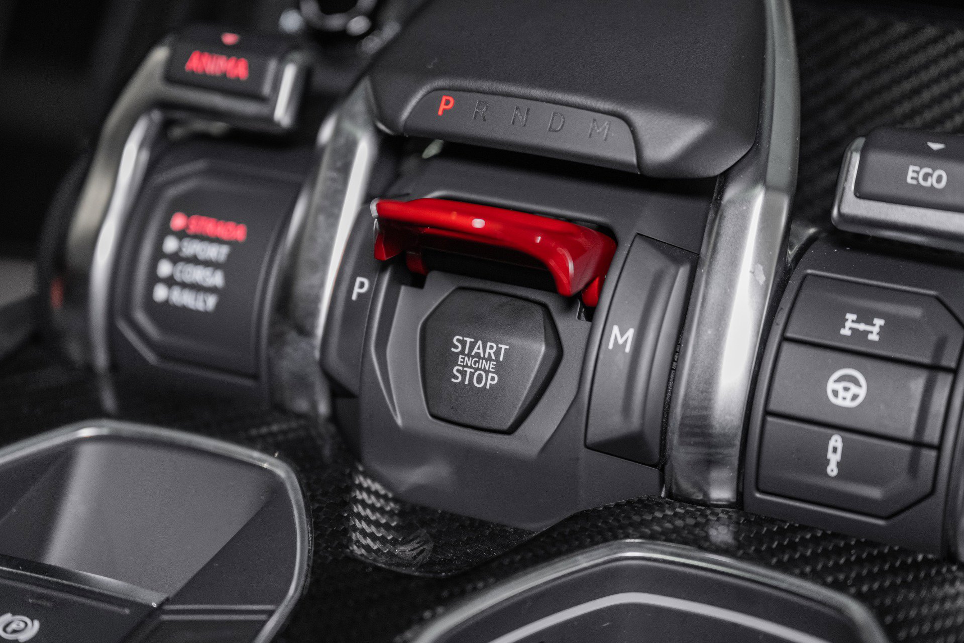 Used 2024 Lamborghini Urus Performante image 45