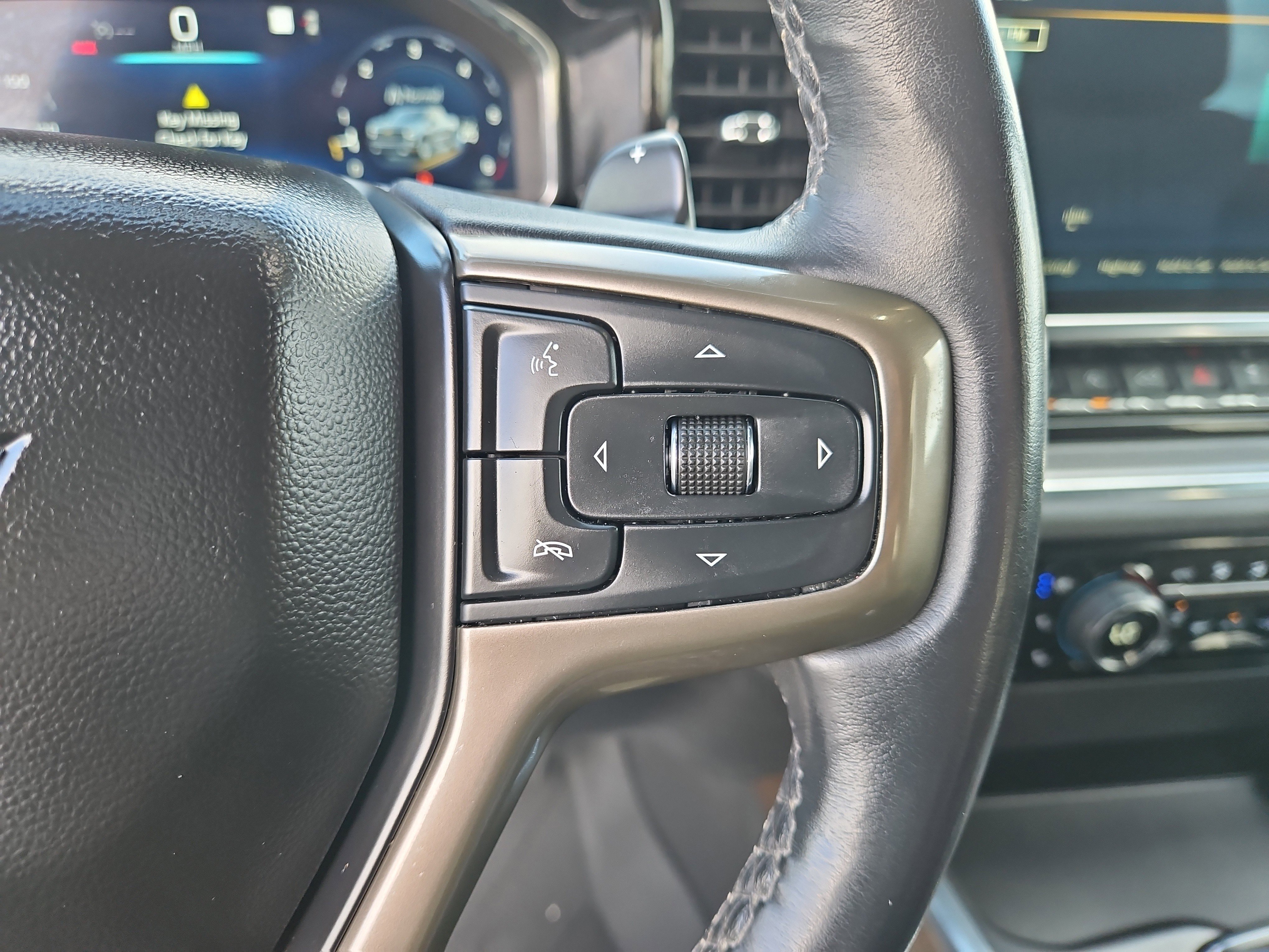 Used 2023 Chevrolet Silverado 1500 High Country w/ High Country Premium Package AWD/4WD image 22