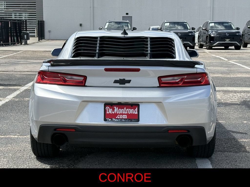 Used 2017 Chevrolet Camaro LT RWD image 7
