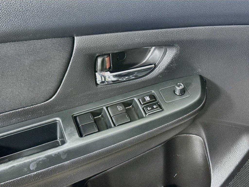 Used 2013 Subaru Impreza 2.0i Premium w/ All-Weather Pkg AWD/4WD image 18