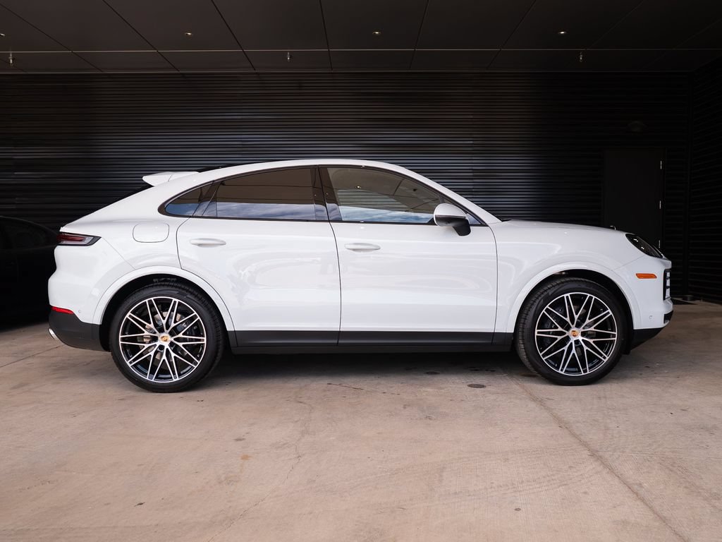 New 2026 Porsche Cayenne Coupe AWD/4WD image 8