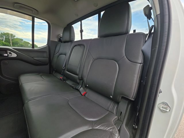 Used 2021 Nissan Frontier PRO-4X w/ Pro-4x Utility Package AWD/4WD image 30
