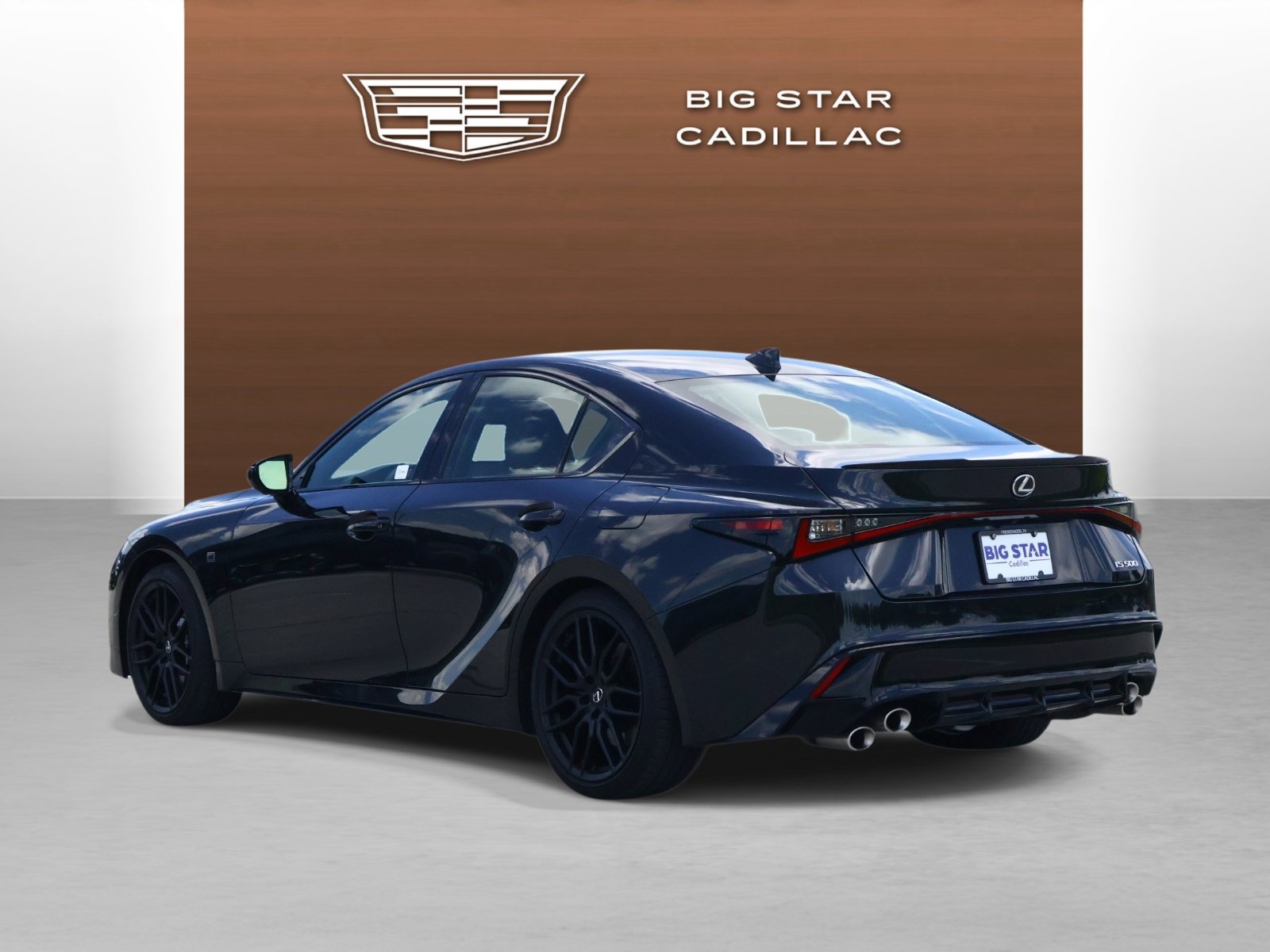 Used 2023 Lexus IS 500 RWD image 3