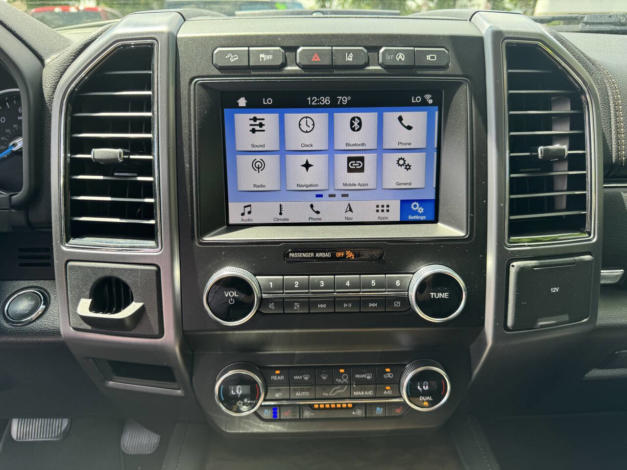 Used 2019 Ford Expedition Platinum image 13