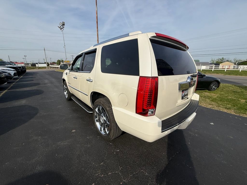 Used 2008 Cadillac Escalade AWD image 6