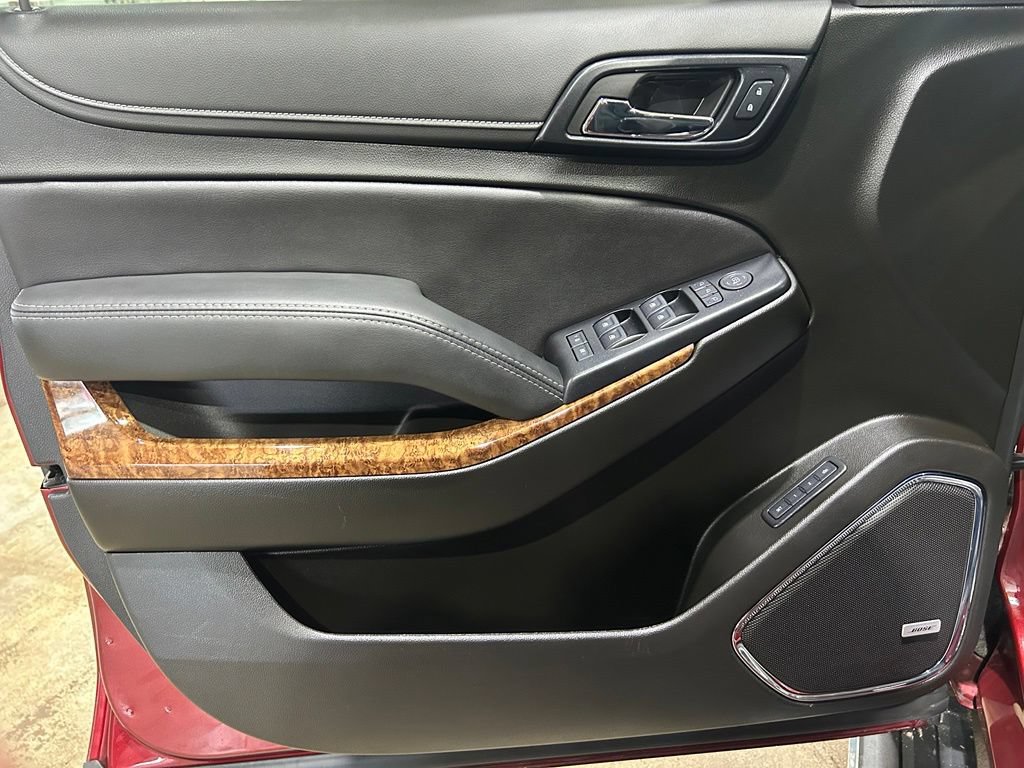 Used 2019 Chevrolet Tahoe Premier AWD/4WD image 13