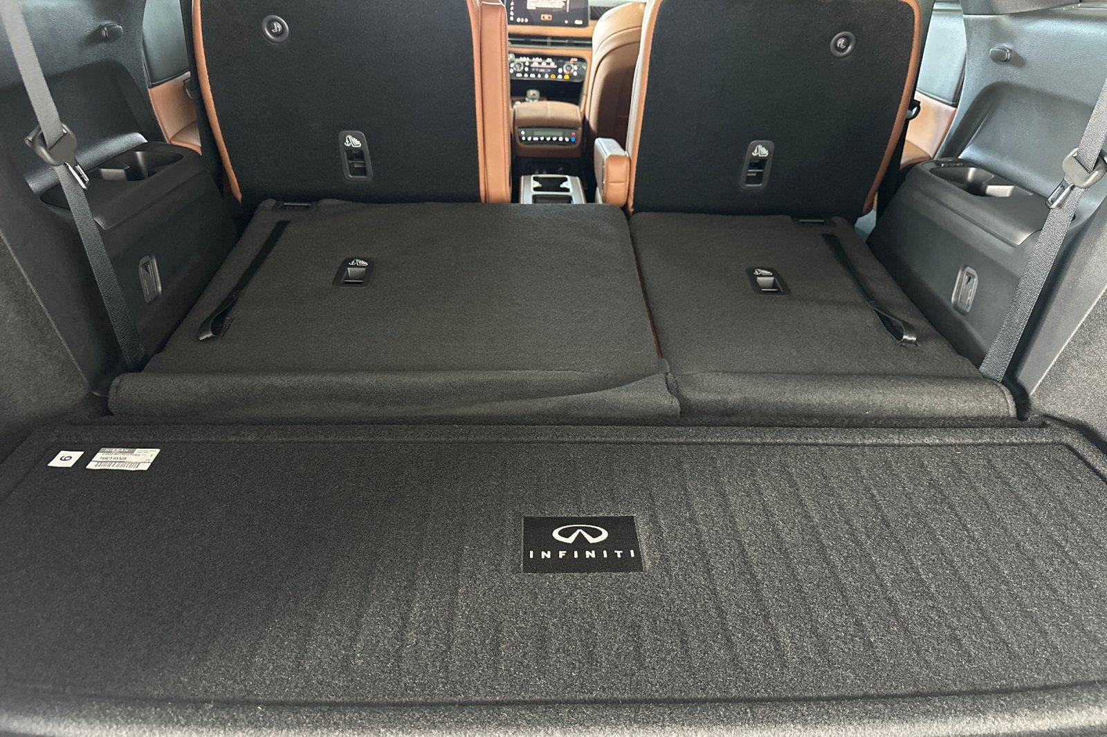 New 2026 INFINITI QX60 Autograph w/ Dark Cargo Package image 17