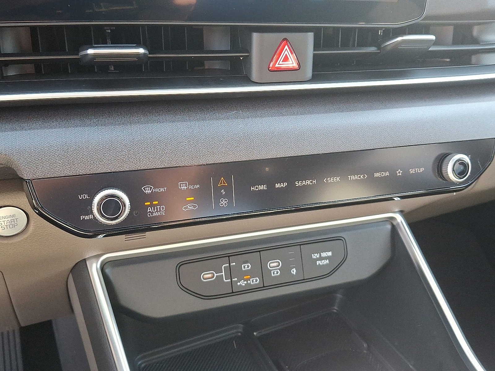 Used 2025 Kia Carnival SX image 17