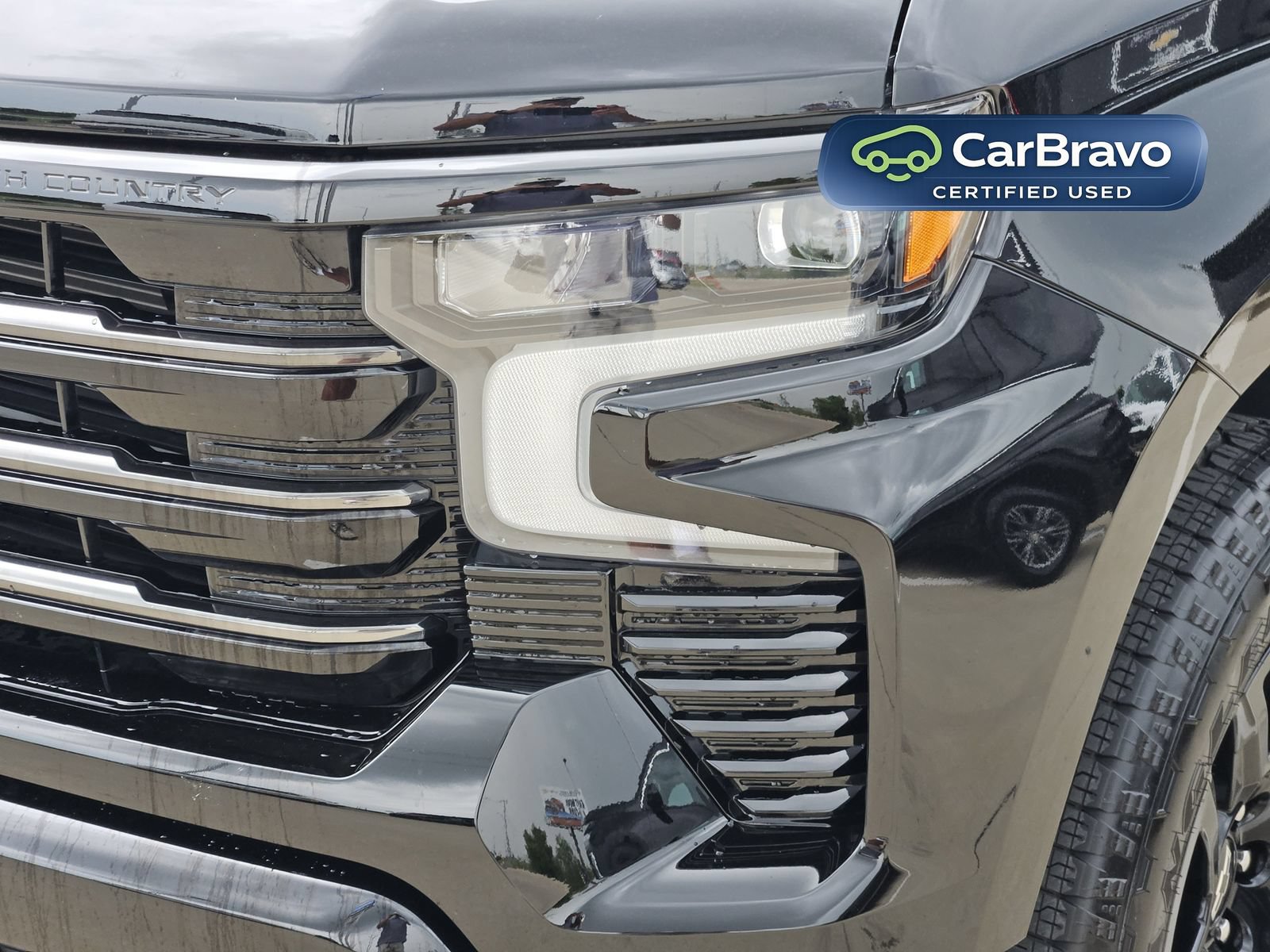 Certified 2025 Chevrolet Silverado 1500 High Country w/ Midnight Edition AWD/4WD image 11