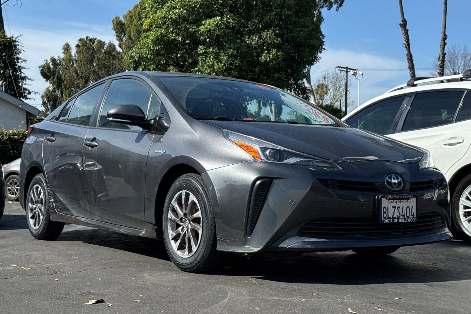 Certified 2019 Toyota Prius XLE w/ Premium Convenience Package video 2